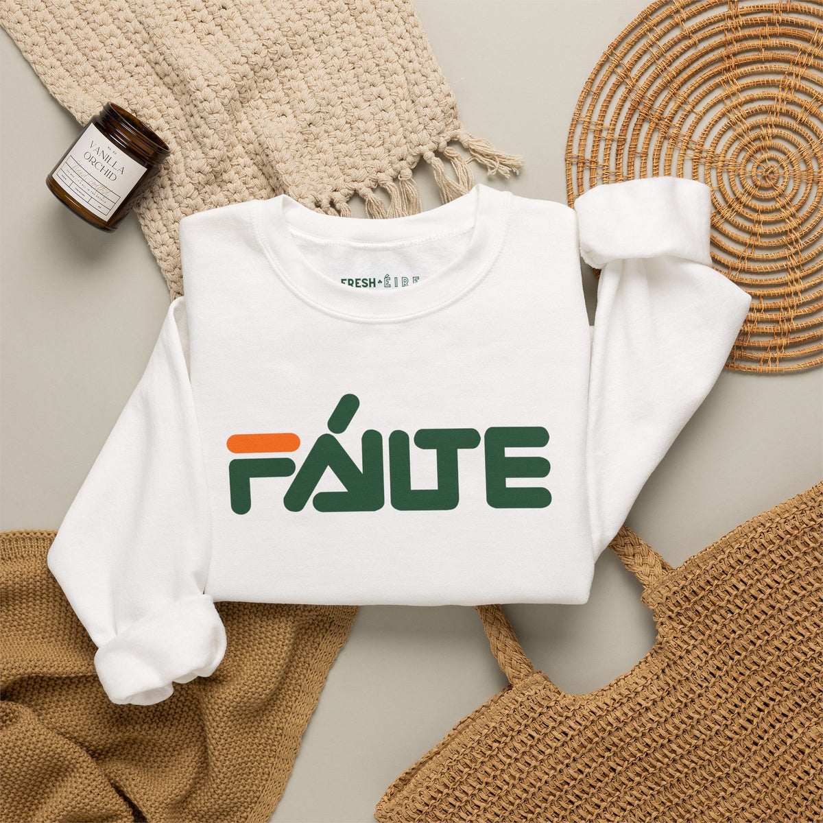 FÁILTE Unisex Heavy Blend™ Crewneck Sweatshirt
