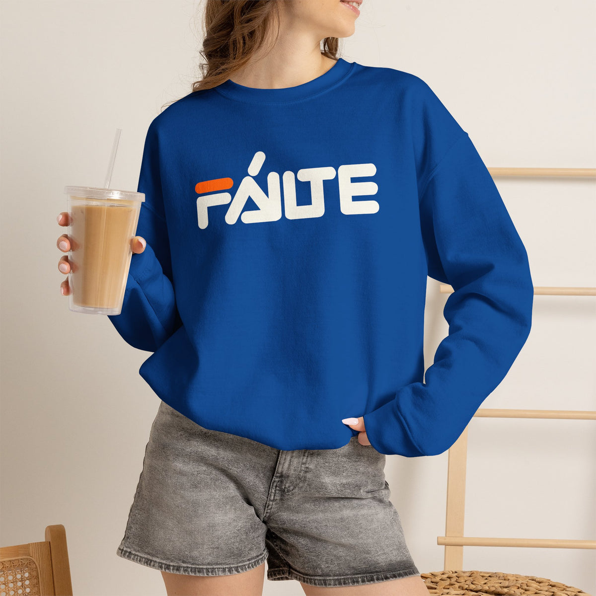 FÁILTE Unisex Heavy Blend™ Crewneck Sweatshirt