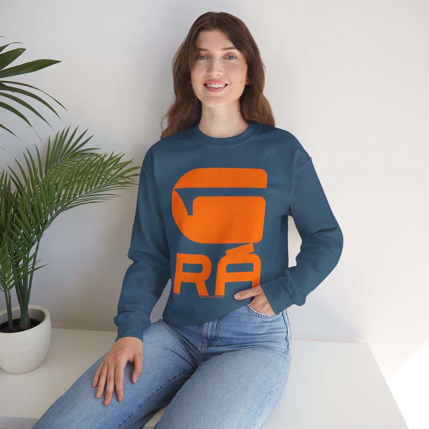 G-RÁ Unisex Heavy Blend™ Crewneck Sweatshirt