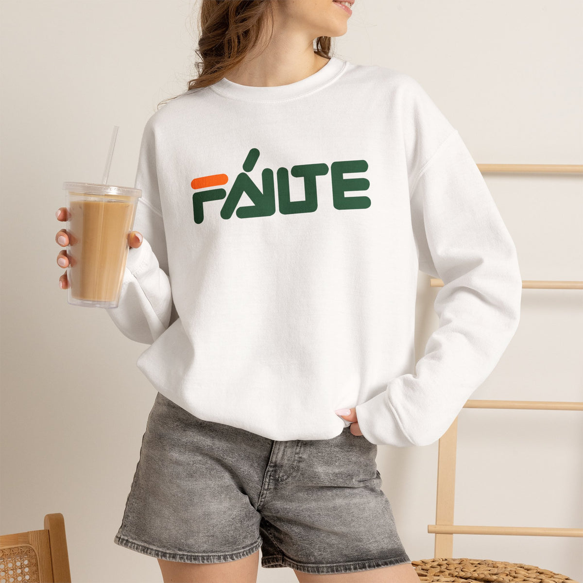 FÁILTE Unisex Heavy Blend™ Crewneck Sweatshirt
