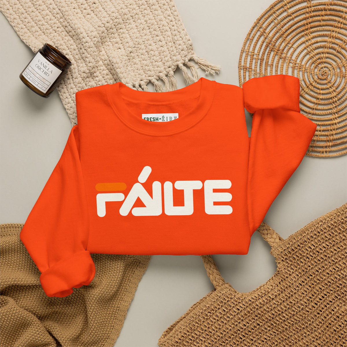FÁILTE Unisex Heavy Blend™ Crewneck Sweatshirt