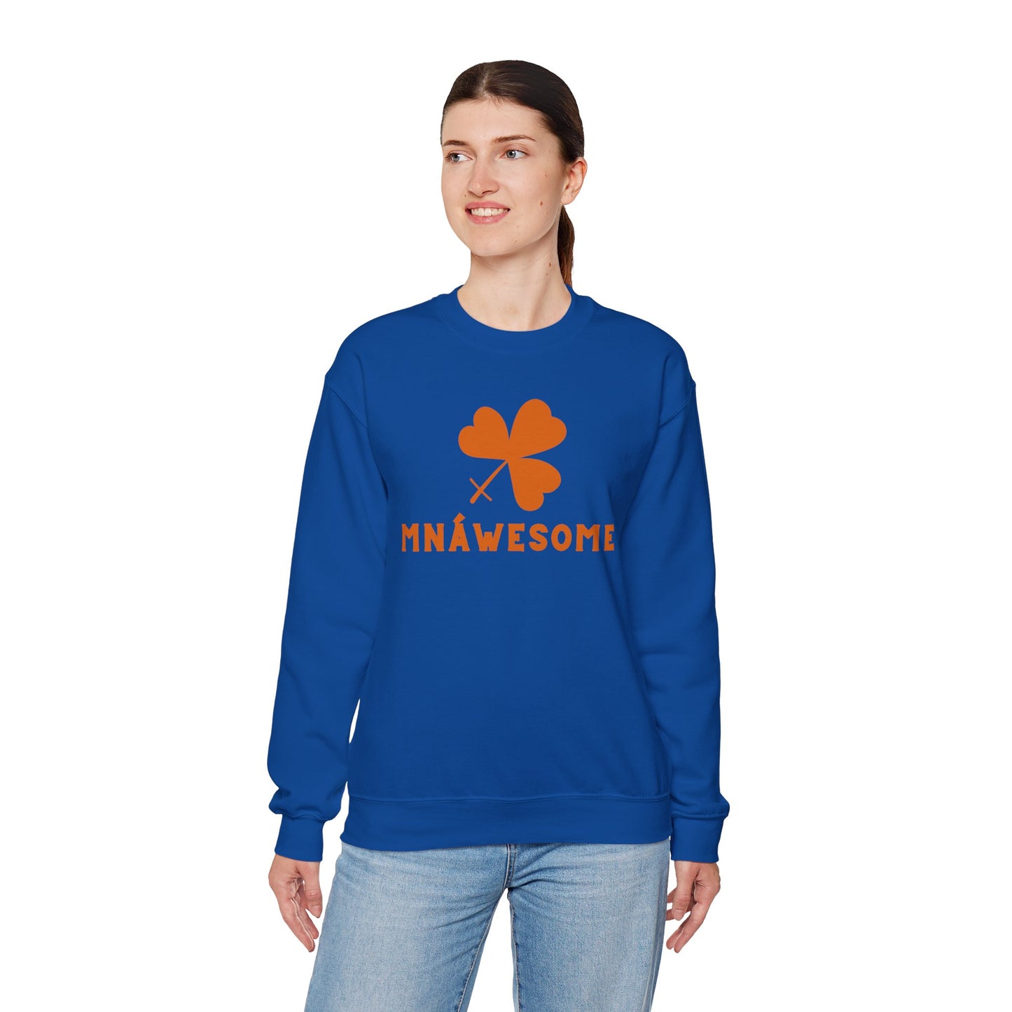 MNÁWESOME Unisex Heavy Blend Crewneck Sweatshirt