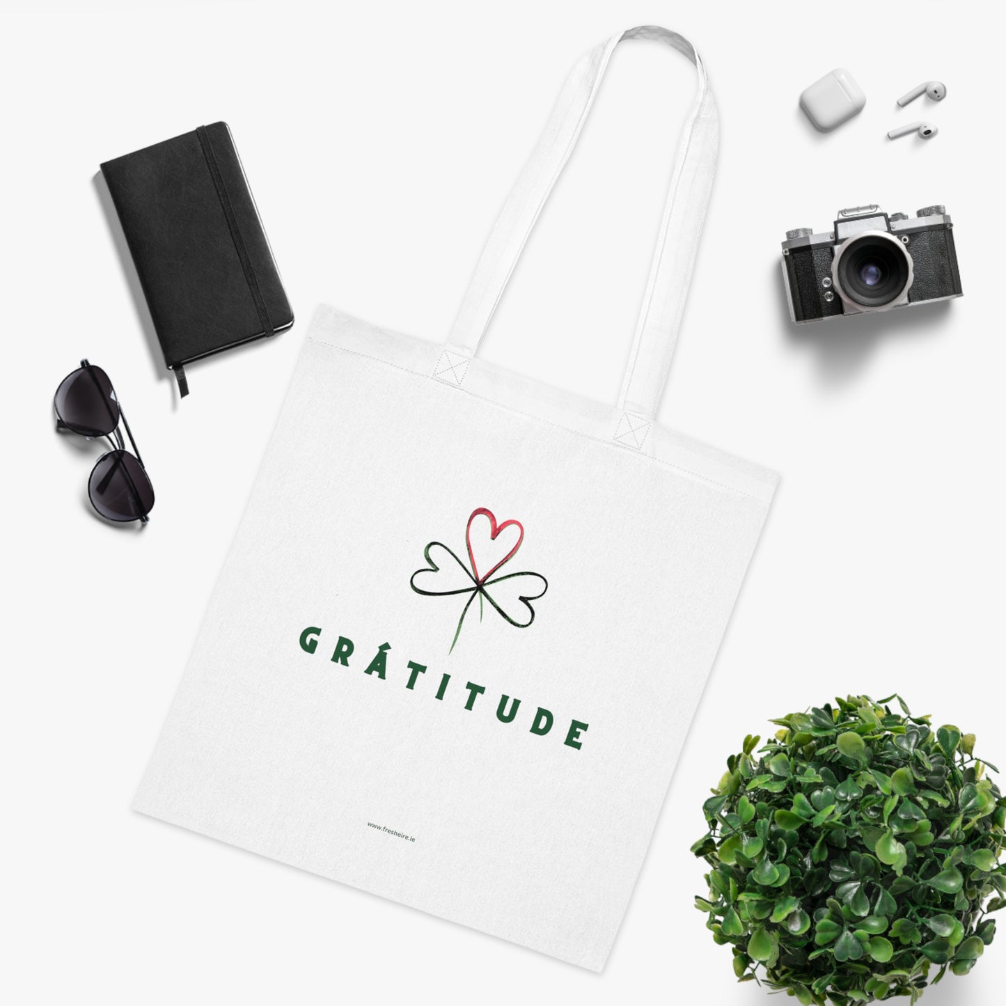GRÁTITUDE Woven Tote Bag