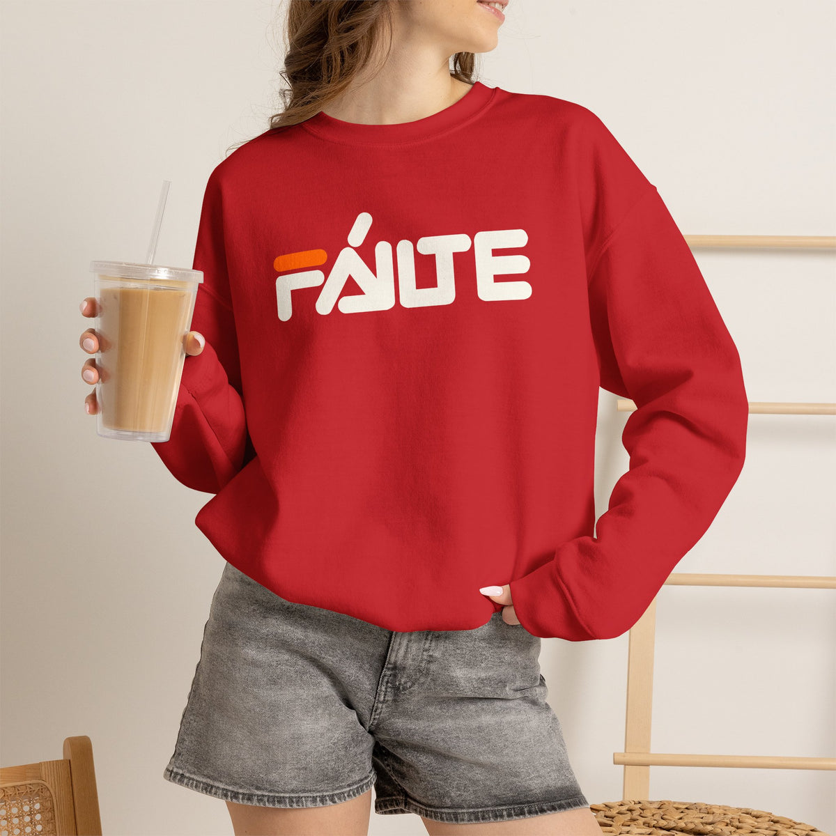 FÁILTE Unisex Heavy Blend™ Crewneck Sweatshirt
