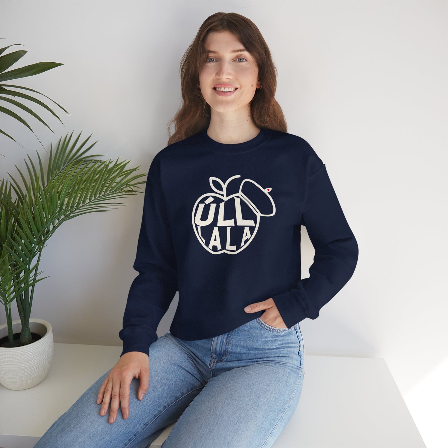 ÚLL LA LA fr Unisex Heavy Blend™ Crewneck Sweatshirt