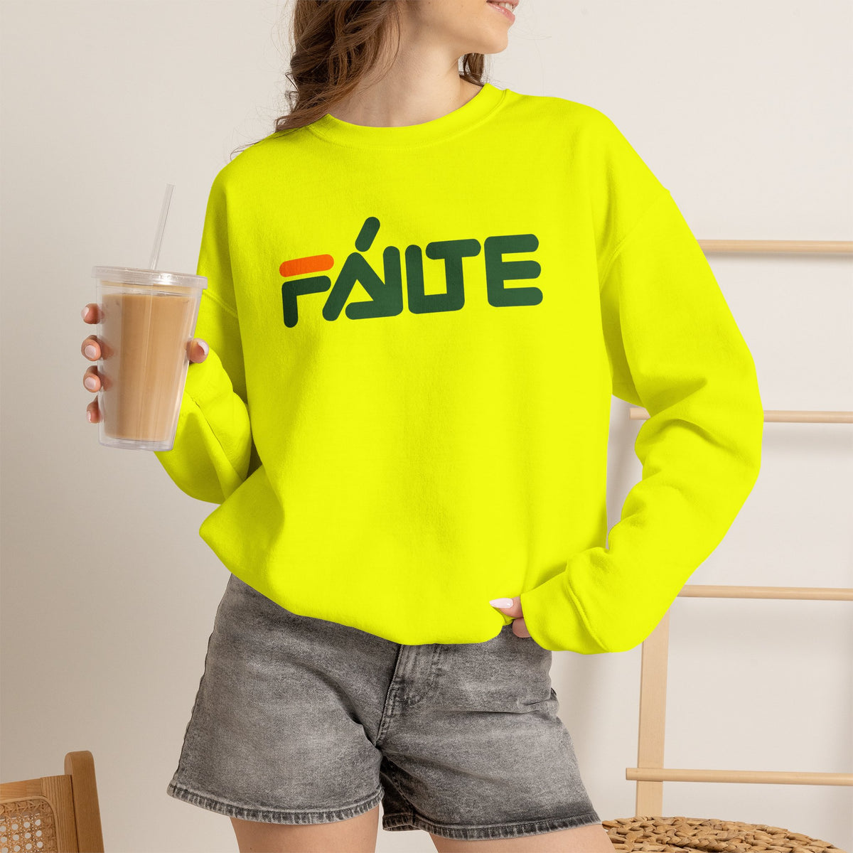 FÁILTE Unisex Heavy Blend™ Crewneck Sweatshirt