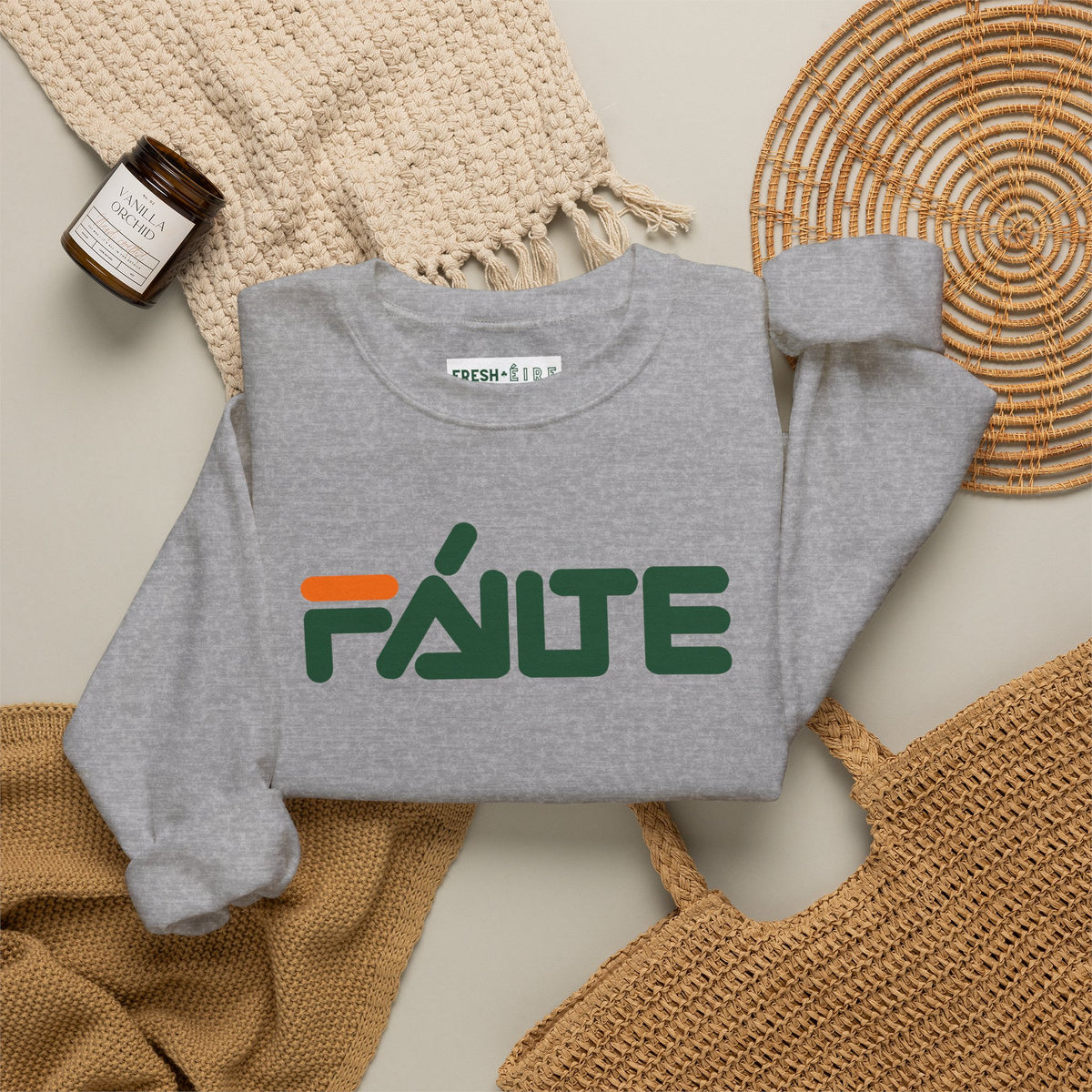 FÁILTE Unisex Heavy Blend™ Crewneck Sweatshirt